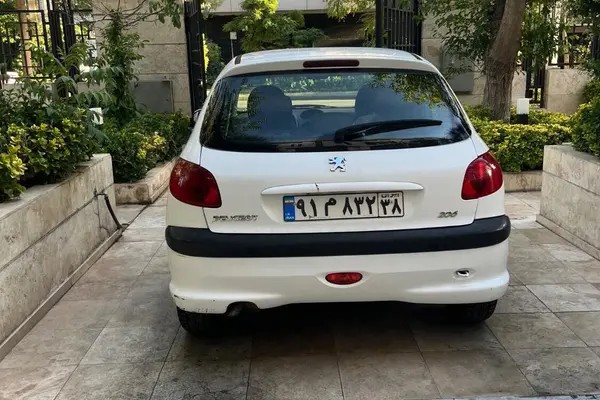 پژو، 206