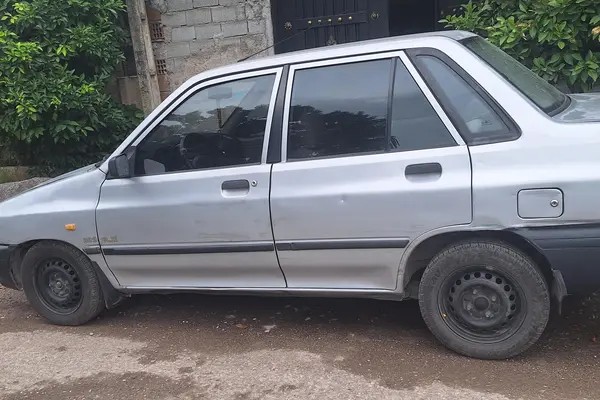 پراید، صندوق دار