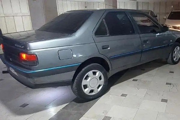 پژو، 405