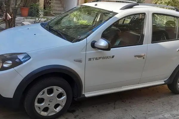 رنو، ساندرو استپ وی
