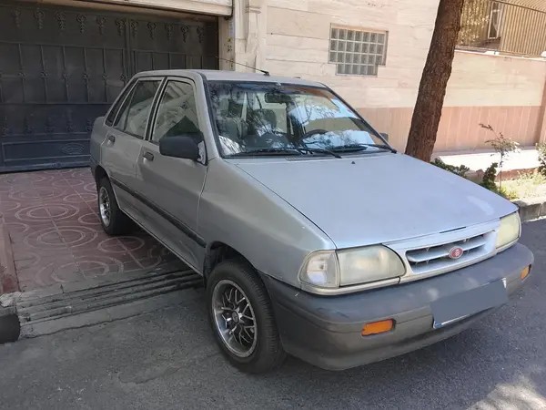 پراید، صندوق دار
