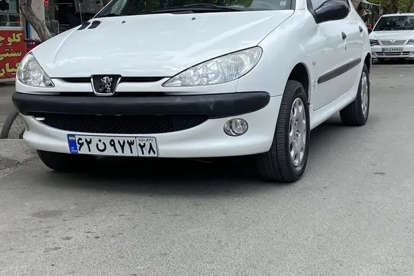 پژو، 206