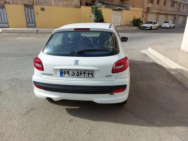 پژو، 207