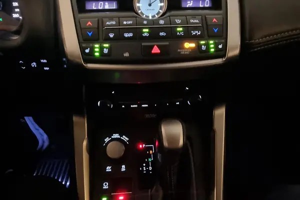 لکسوس، NX هیبرید