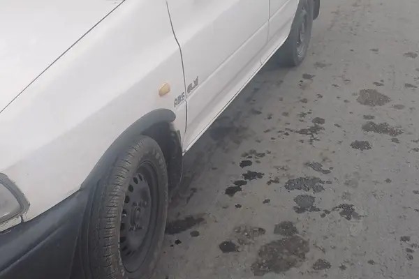 پراید، صندوق دار