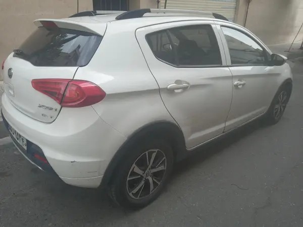 لیفان، X50