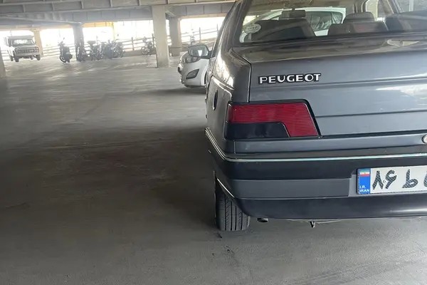 پژو، 405