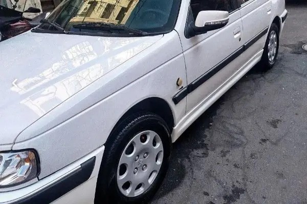 پژو، 206
