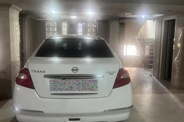 نیسان، تی ینا