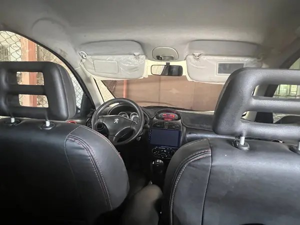 پژو، 206