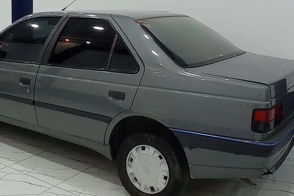 پژو، 405