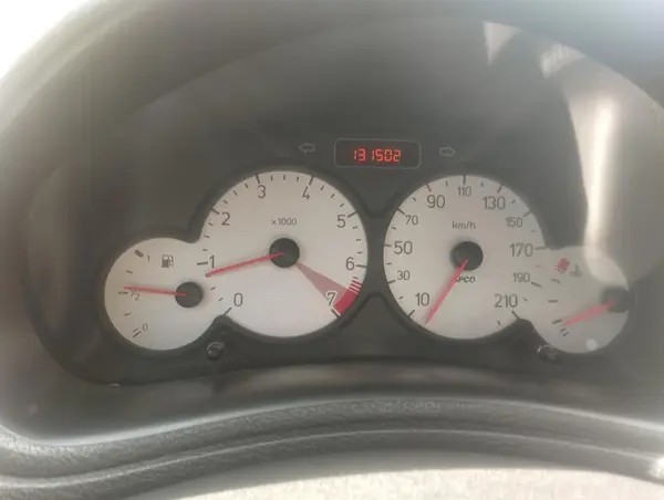 پژو، 206