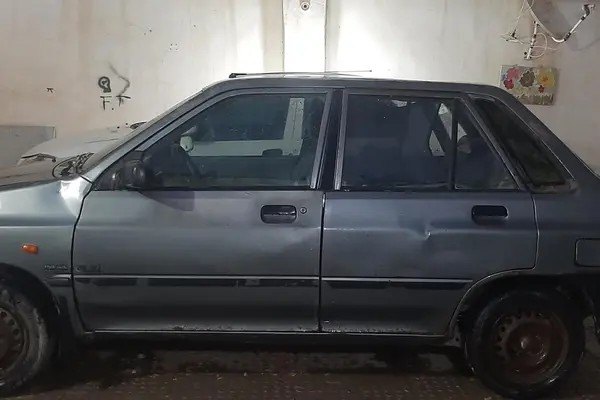 پراید، صندوق دار