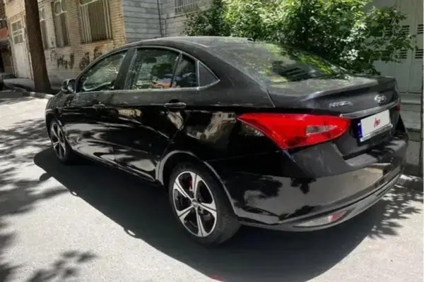 ام وی ام، آریزو 5ev