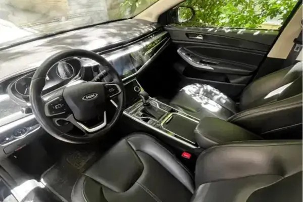 ام وی ام، آریزو 5ev