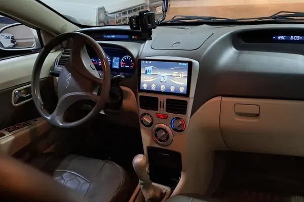 ام وی ام، 315هاچ بک