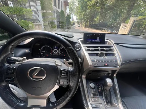 لکسوس، NX
