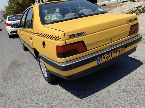 پژو، 405
