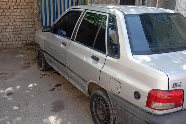 پراید، صندوق دار