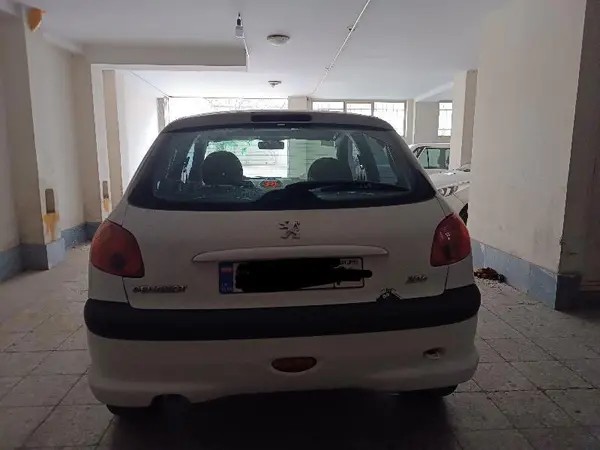 پژو، 206