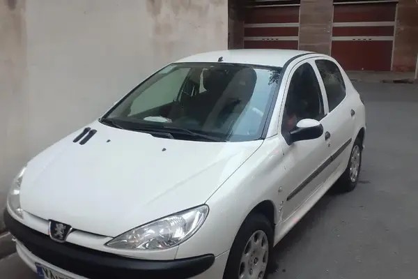 پژو، 206