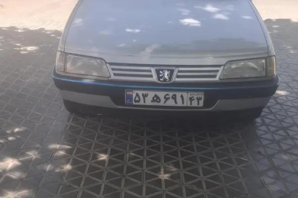 پژو، 405