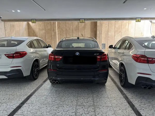 ب ام و، X4