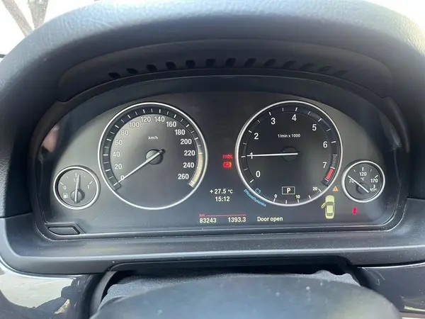 ب ام و، سری 5 سدان