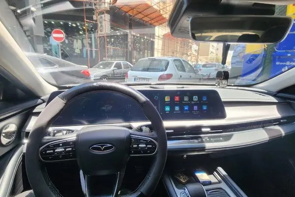 فونیکس، آریزو 8 (Z8)