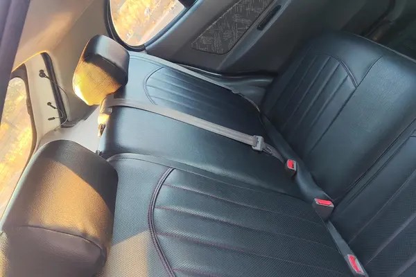 تیبا، هاچ بک