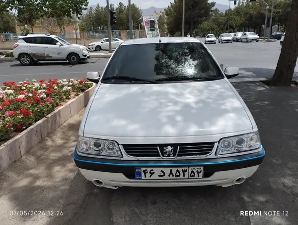 پژو، 405