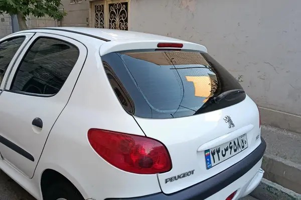 پژو، 206
