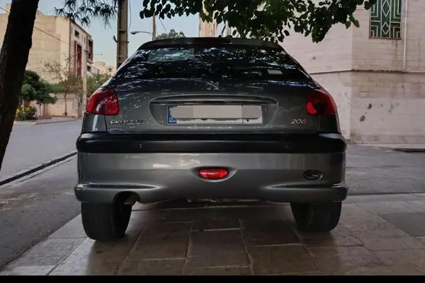 پژو، 206