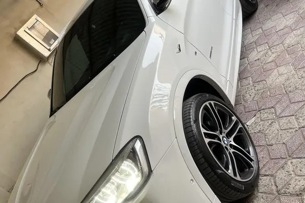 ب ام و، X4