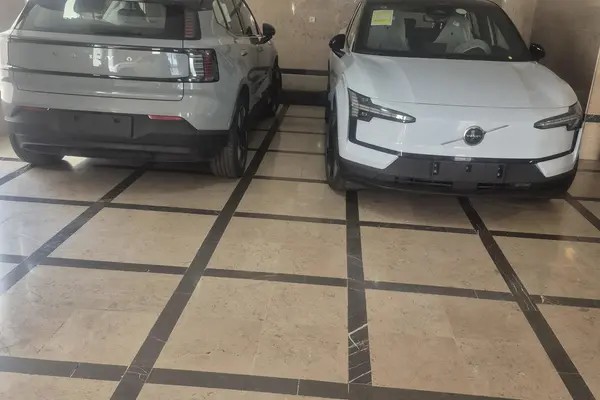 ولوو، EX30