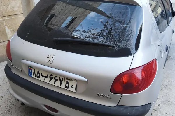 پژو، 206