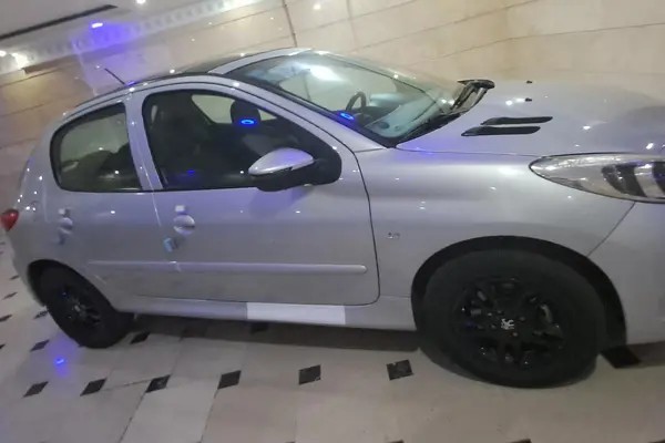 پژو، 207