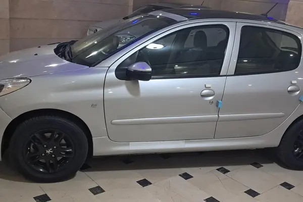 پژو، 207