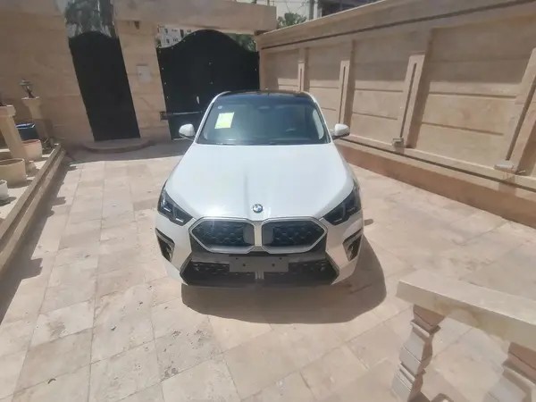 ب ام و، X2