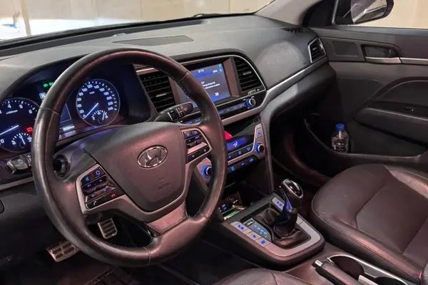 هیوندای، النترا