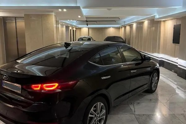 هیوندای، النترا