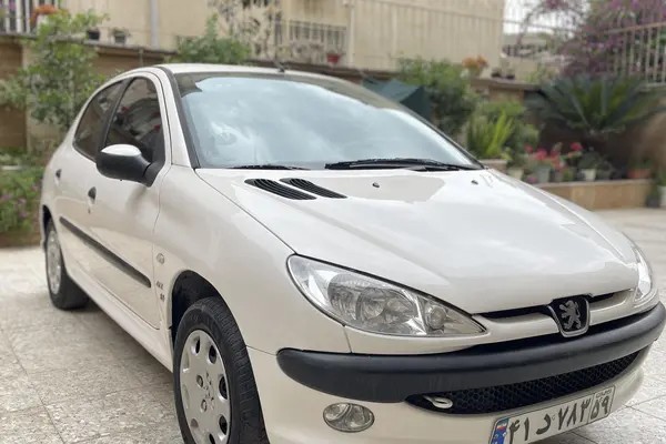 پژو، 206