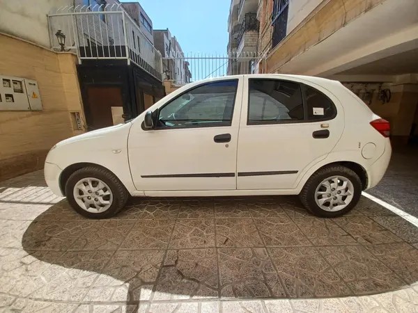 تیبا، هاچ بک