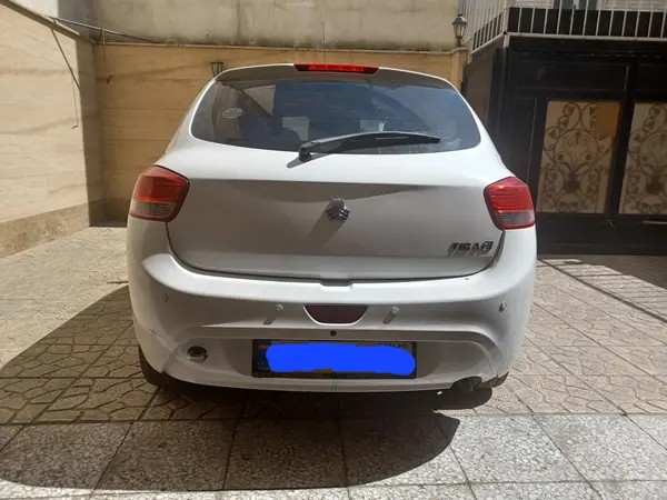 تیبا، هاچ بک