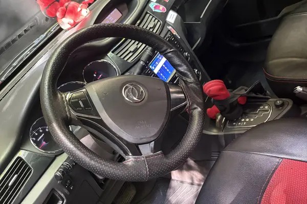 دانگ فنگ، H30 کراس