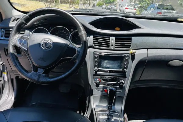 دانگ فنگ، H30 کراس