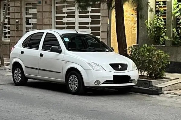 تیبا، هاچ بک
