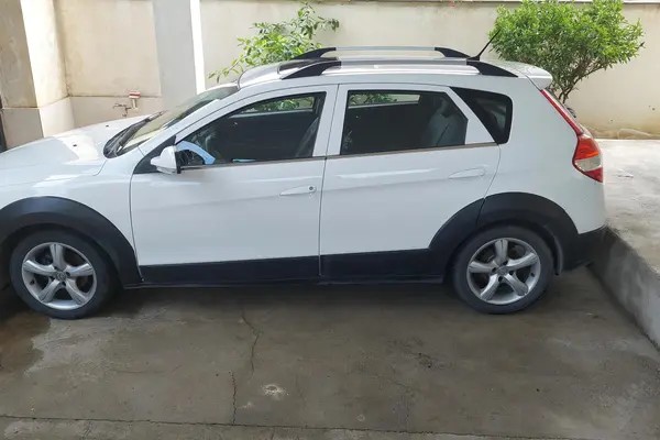 دانگ فنگ، H30 کراس