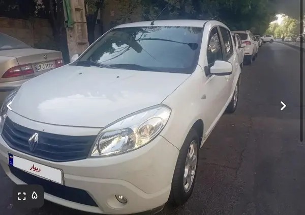 رنو، ساندرو