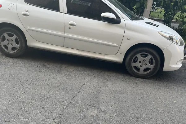 پژو، 207